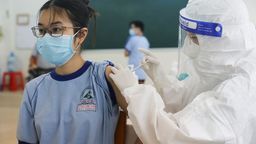 Hà Nội tiêm vaccine Covid-19 cho trẻ từ ngày 23/11