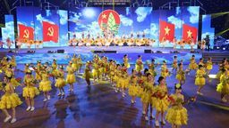 Học sinh trường TH Hoàng Diệu vinh dự tham gia chương trình nghệ thuật “Hà Nội niềm tin và hy vọng” chào mừng thành công Đại hội đại biểu Đảng bộ thành phố Hà Nội lần thứ XVII, nhiệm kỳ 2020 - 2025