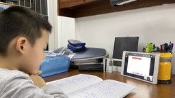 Trường Tiểu học Hoàng Diệu đẩy mạnh dạy học trên Internet trong thời gian nghỉ dịch Covid-19 