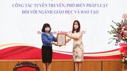 Giáo dục phổ biến pháp luật cho gần 4000 cán bộ, giáo viên quận Ba Đình