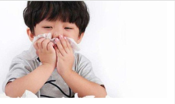 Giao mùa, cần nhớ 4 cách chăm sóc trẻ để phòng bệnh