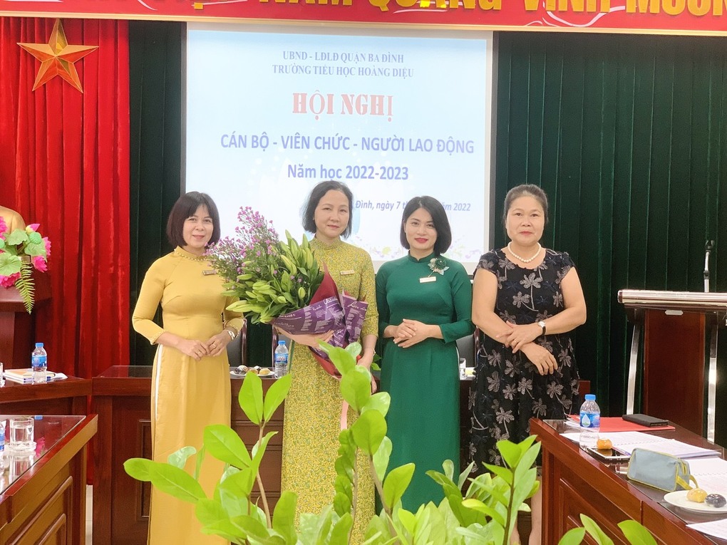 Trường Tiểu học Hoàng Diệu tổ chức thành công Hội nghị Cán bộ - Viên chức - Người lao động năm học 2022 - 2023
