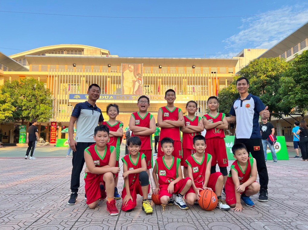 Học sinh trường Tiểu học Hoàng Diệu tham gia giải Bóng rổ học sinh tiêu học Hà Nội lần thứ XVI – Cúp NESTLÉ MILO.  2022.