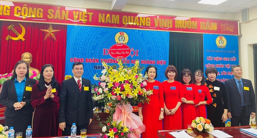 Công đoàn Trường Tiểu học Hoàng Diệu đã tổ chức Đại hội nhiệm kỳ 2023 - 2028 thành công tốt đẹp.