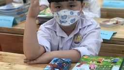 Thầy trò trưởng Tiểu học Hoàng Diệu – Tưng bừng ngày trở lại trường