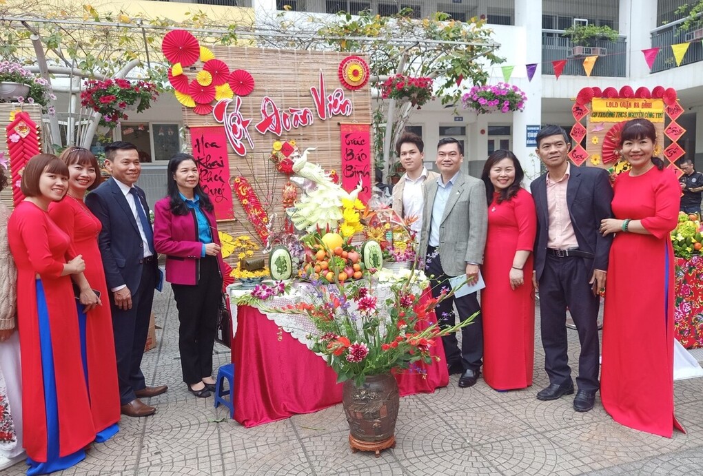 Công đoàn trường Tiểu học Hoàng Diệu tham gia cuộc thi Trình bày mâm ngũ quả và đạt Giải Nhất