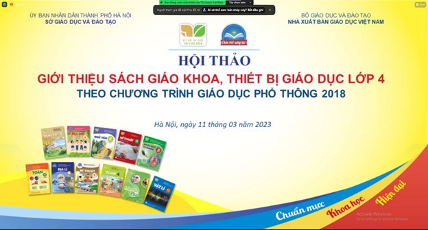 Giáo viên Khối 4 trường Tiểu học Hoàng Diệu tích cực tham gia buổi giới thiệu các bộ sách giáo khoa theo chương trình GDPT 2018