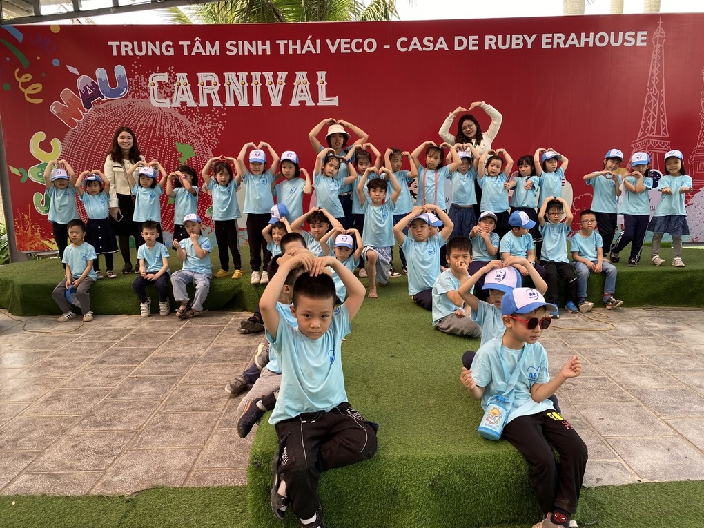 Chuyến tham quan dã ngoại thú vị của các bạn nhỏ khối 1 trường tiểu học Hoàng Diệu tại trang trại giáo dục V-Eco