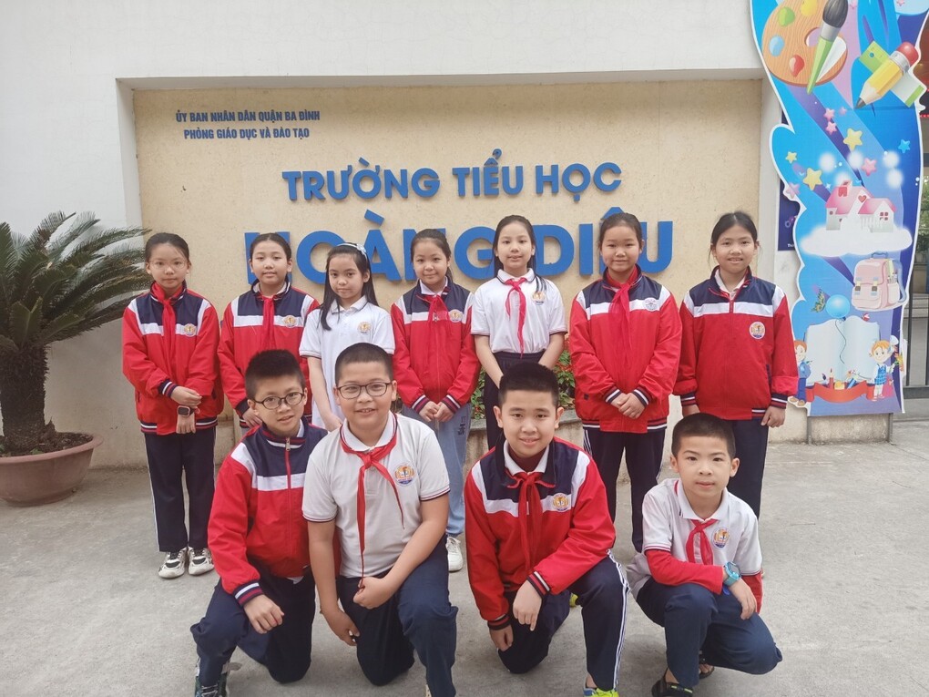 Học sinh Khối 4 tích cực tham dự vòng thi cấp Thành phố sân chơi Trạng nguyên Tiếng Việt
