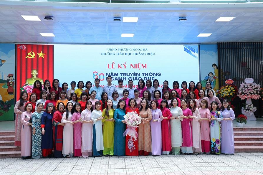 Khai giảng năm học mới 2025 – 2026 - ngày hội hân hoan của thầy và trò trường Tiểu học Hoàng Diệu