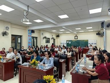 Trường Tiểu học Hoàng Diệu tổ chức Hội nghị tiếp xúc, đối thoại trực tiếp giữa Bí thư Chi bộ, Hiệu trưởng với cán bộ, giáo viên, nhân viên và phụ huynh học sinh năm học 2025 - 2026
