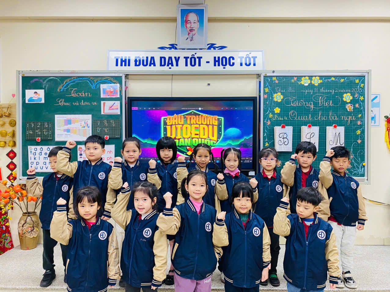 Các bạn nhỏ lớp 1 háo hức tranh tài tại Đấu trường Toán học và Tiếng anh Vioedu
