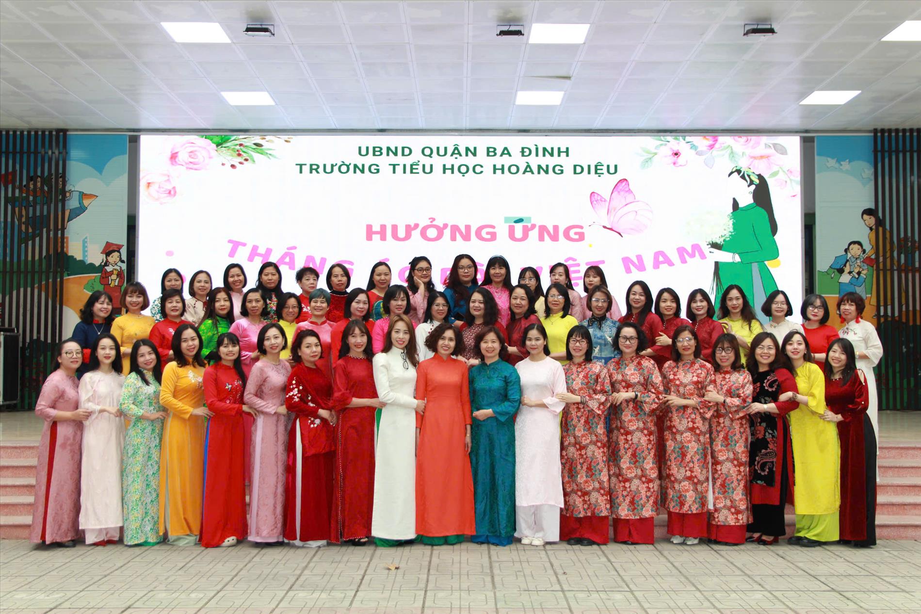 Cán bộ - Giáo viên - Nhân viên - Học sinh Trường TH Hoàng Diệu hưởng ứng “Tuần lễ Áo dài” năm 2025