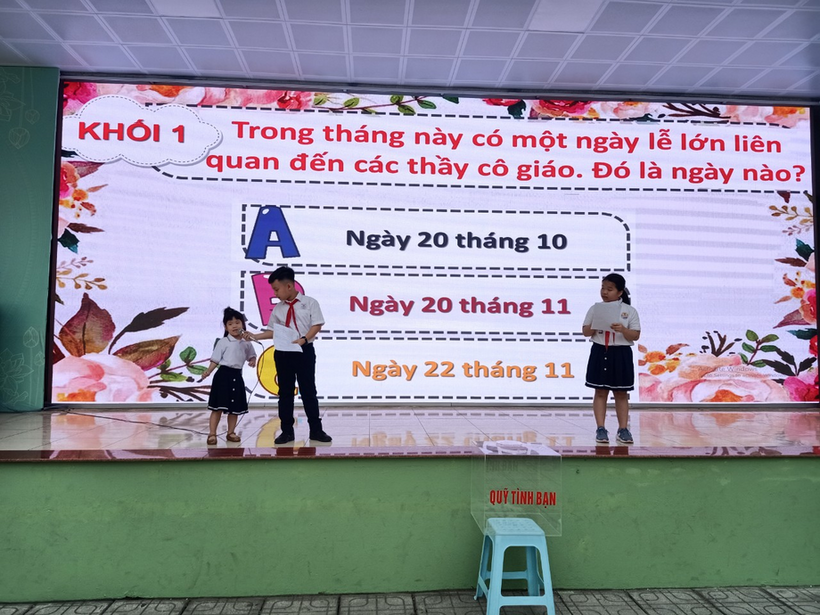Ảnh có chứa văn bản

Mô tả được tạo tự động