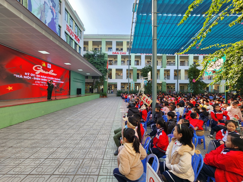 A picture containing outdoor, crowd

Description automatically generated