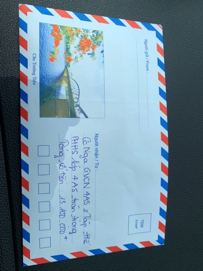 Ảnh có chứa văn bản, văn phòng phẩmMô tả được tạo tự động