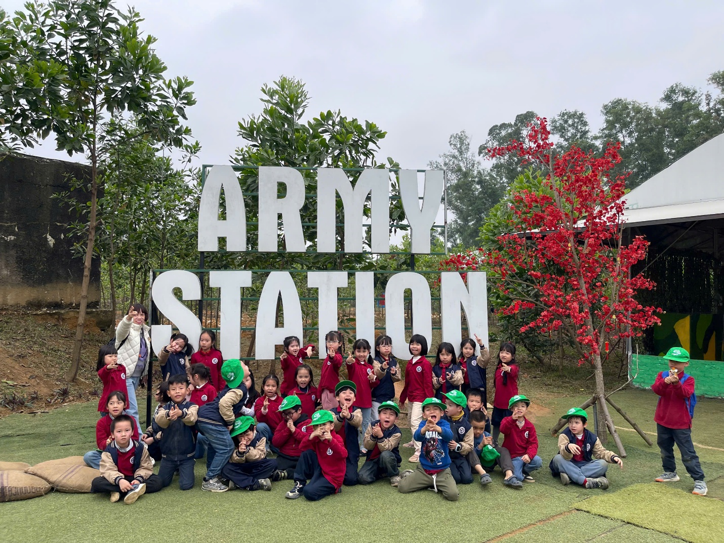 A group of children posing for a photoAI-generated content may be incorrect.