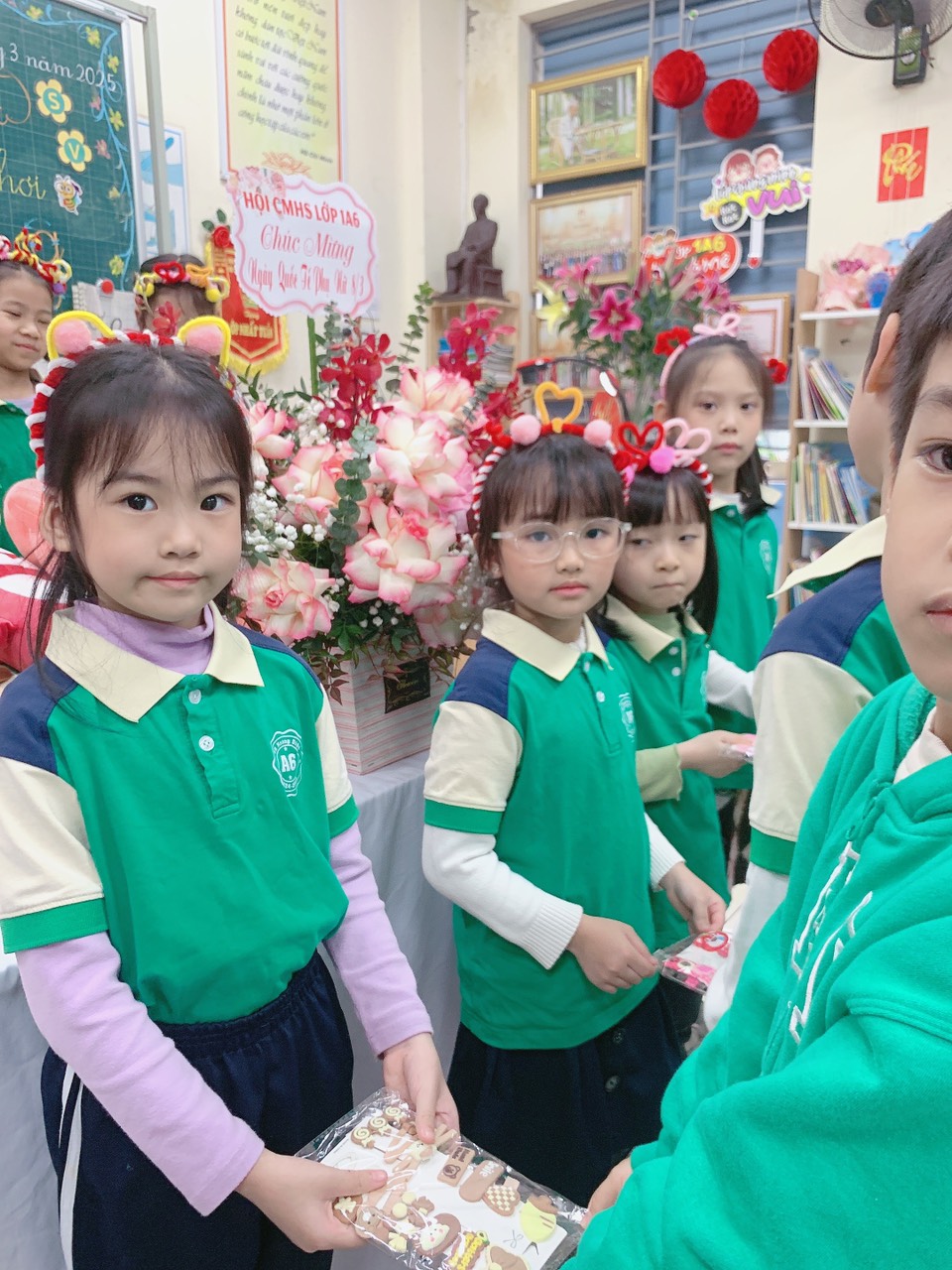 A group of children in a roomAI-generated content may be incorrect.