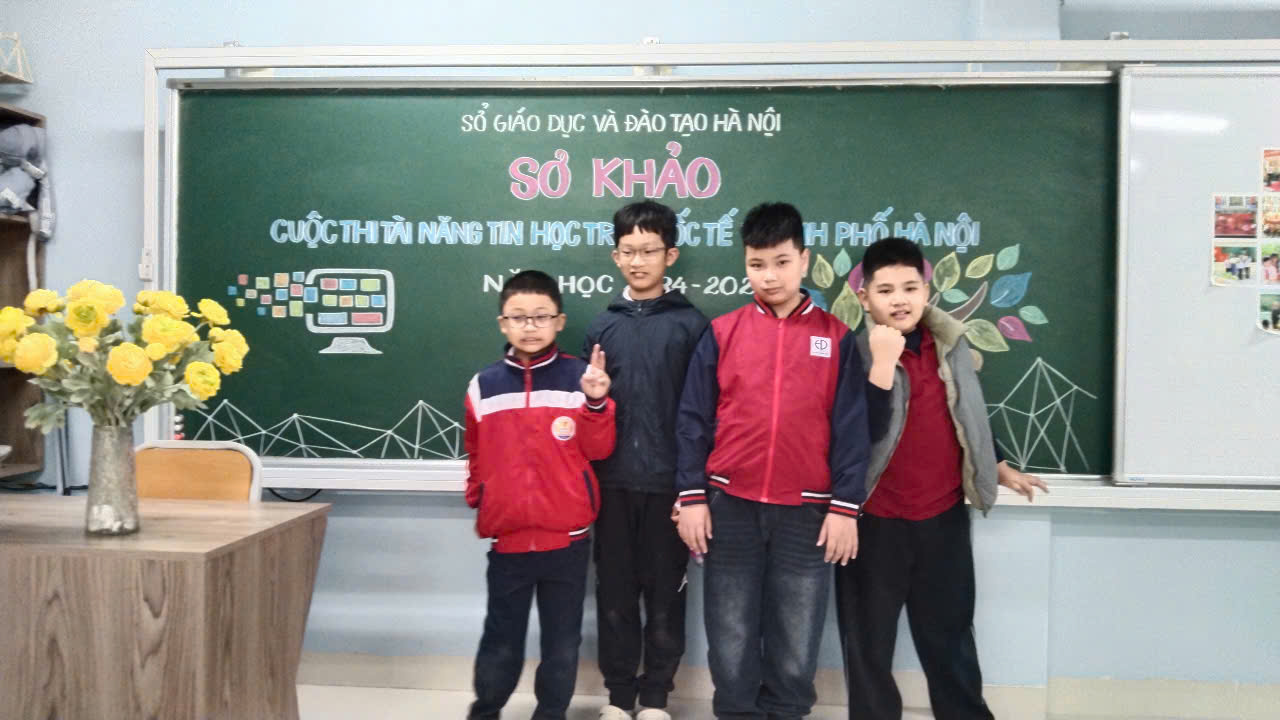 A group of boys standing in front of a chalkboard

AI-generated content may be incorrect.