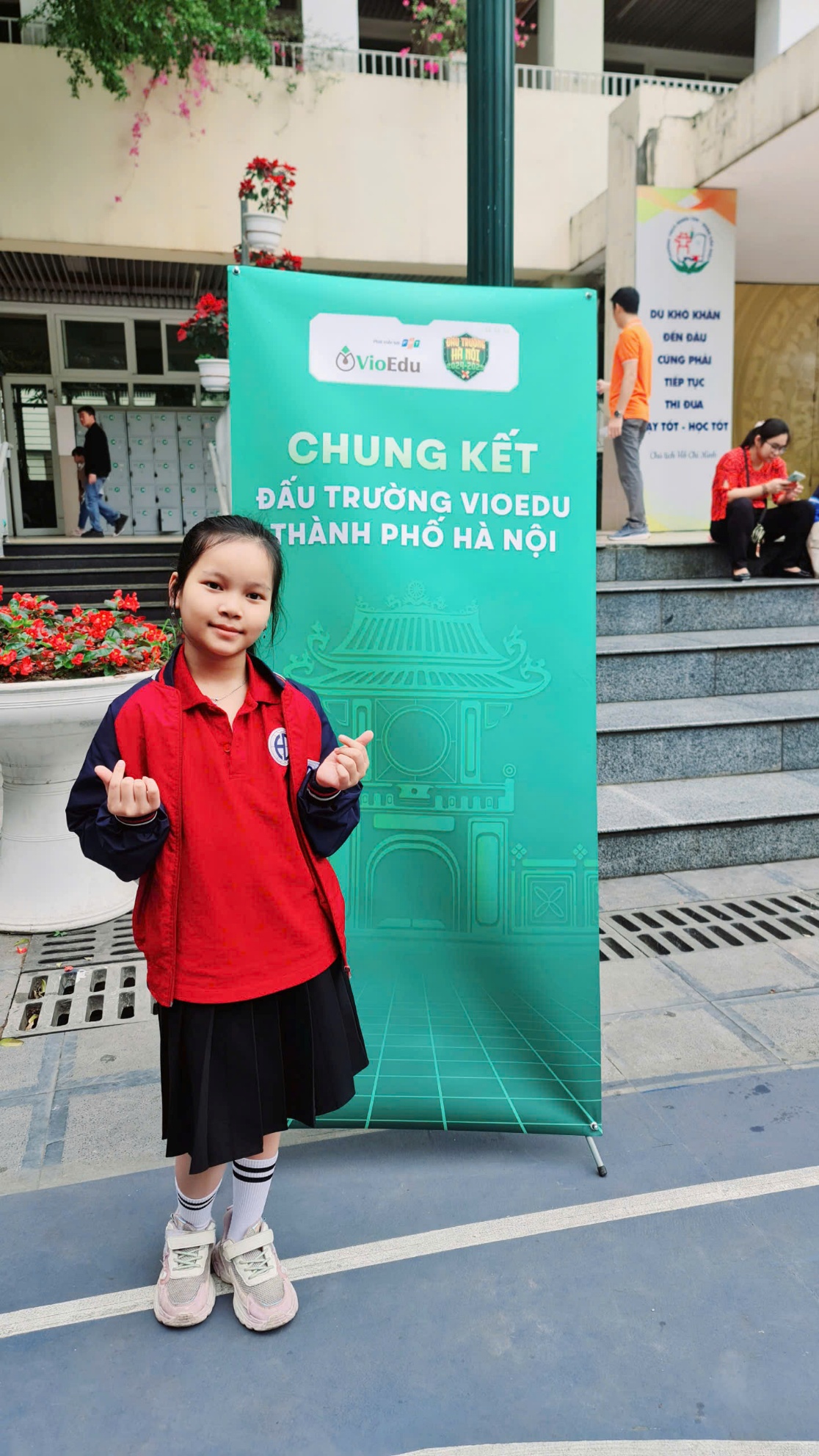 A child standing in front of a signAI-generated content may be incorrect.