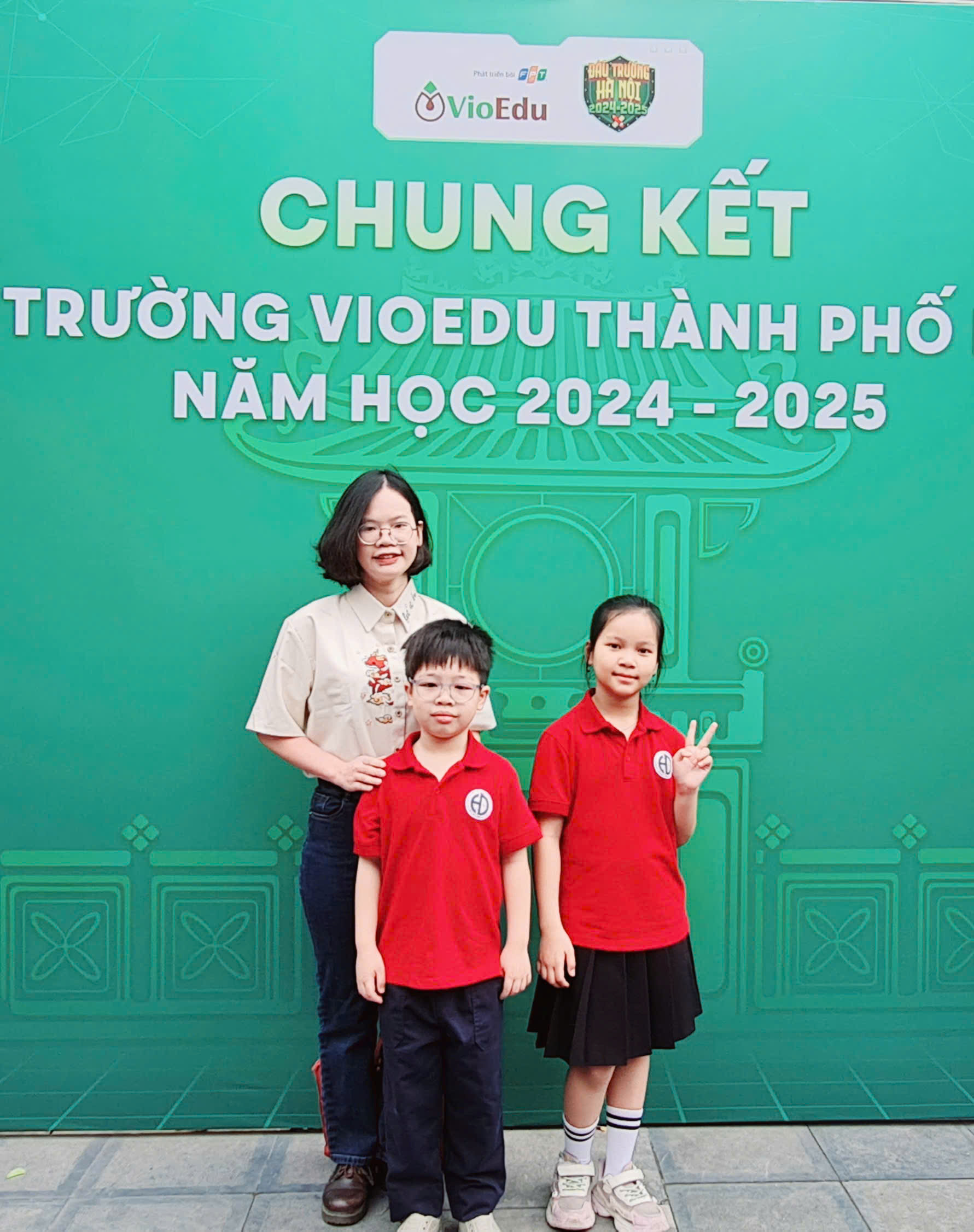 A group of people posing for a pictureAI-generated content may be incorrect.