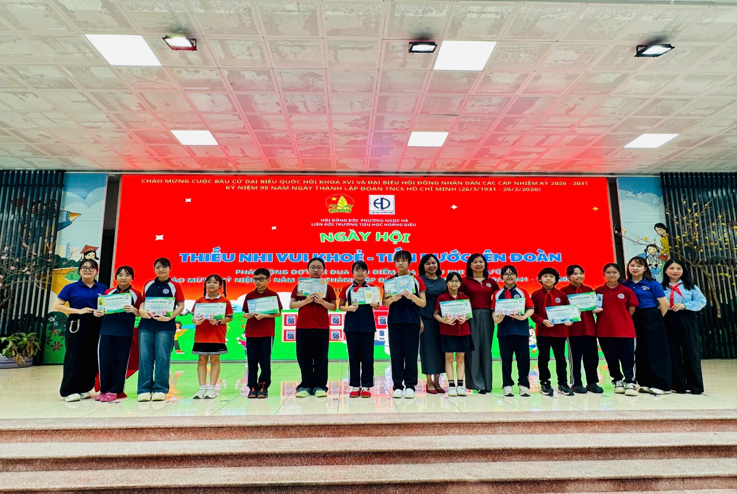 A group of children holding signs

AI-generated content may be incorrect.