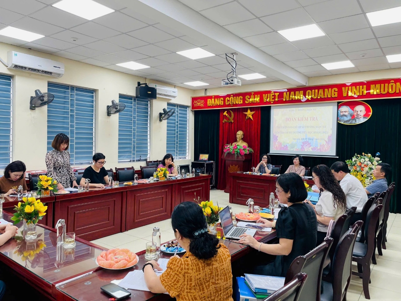 Có thể là hình ảnh về văn bản