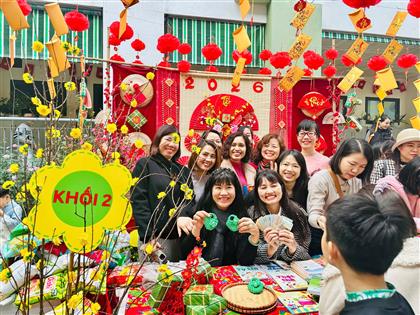 Trường Tiểu học Hoàng Diệu tổ chức Hội chợ Xuân - Hướng về biên cương Tổ quốc