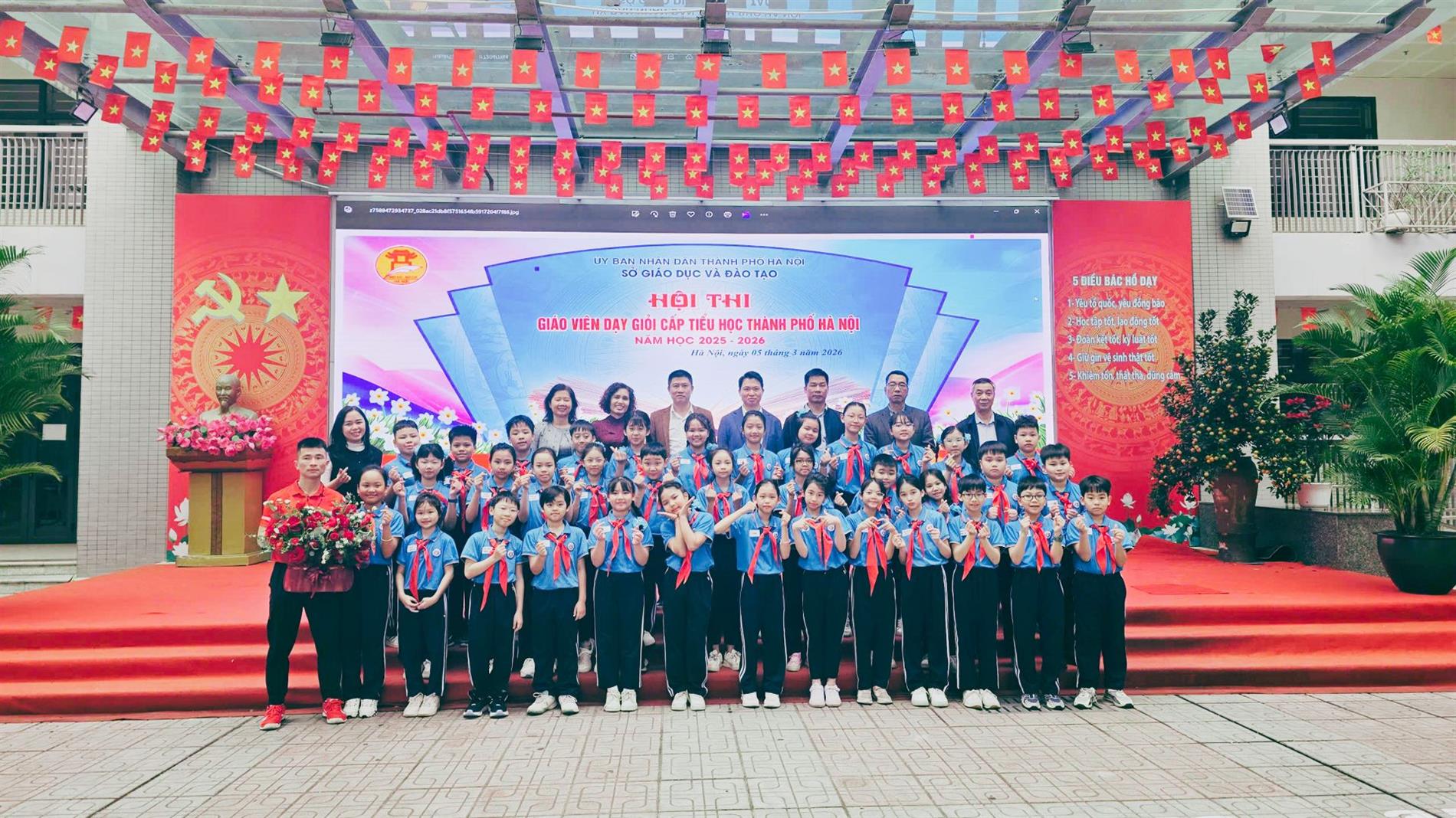 Chúc mừng thầy Đỗ Đăng Tuấn – giáo viên môn Giáo dục thể chất trường TH Hoàng Diệu -  đã xuất sắc đạt Giải Ba tại Hội thi Giáo viên dạy giỏi cấp Tiểu học thành phố Hà Nội năm học 2025–2026.